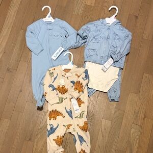 Carter's Blue and Cream Dinosaur Zip-Up Sleepwear Set